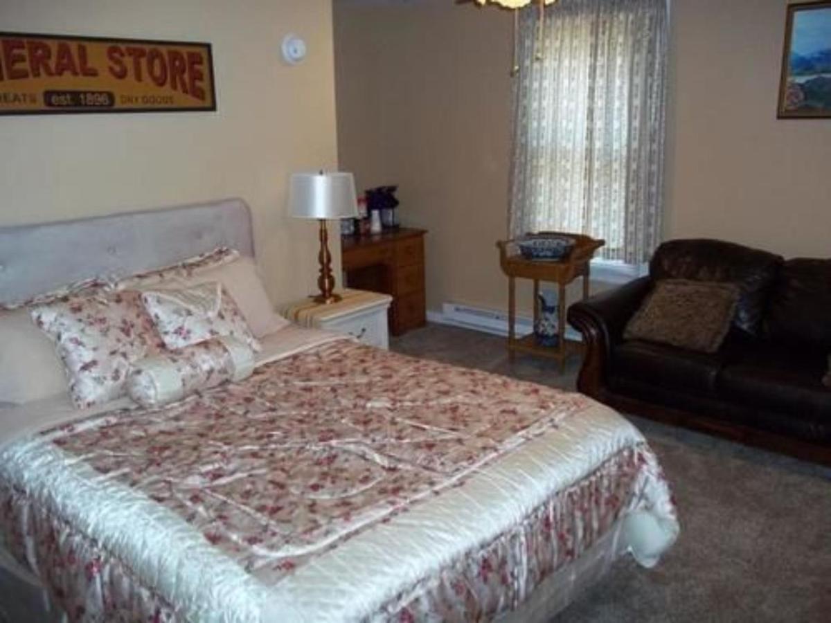 Tin Brook Bed & Breakfast Walden ภายนอก รูปภาพ